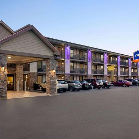 Howard Johnson By Wyndham Pigeon Forge Ngoại thất bức ảnh