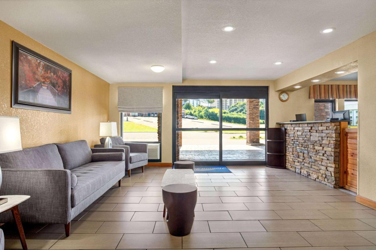 Howard Johnson By Wyndham Pigeon Forge Ngoại thất bức ảnh