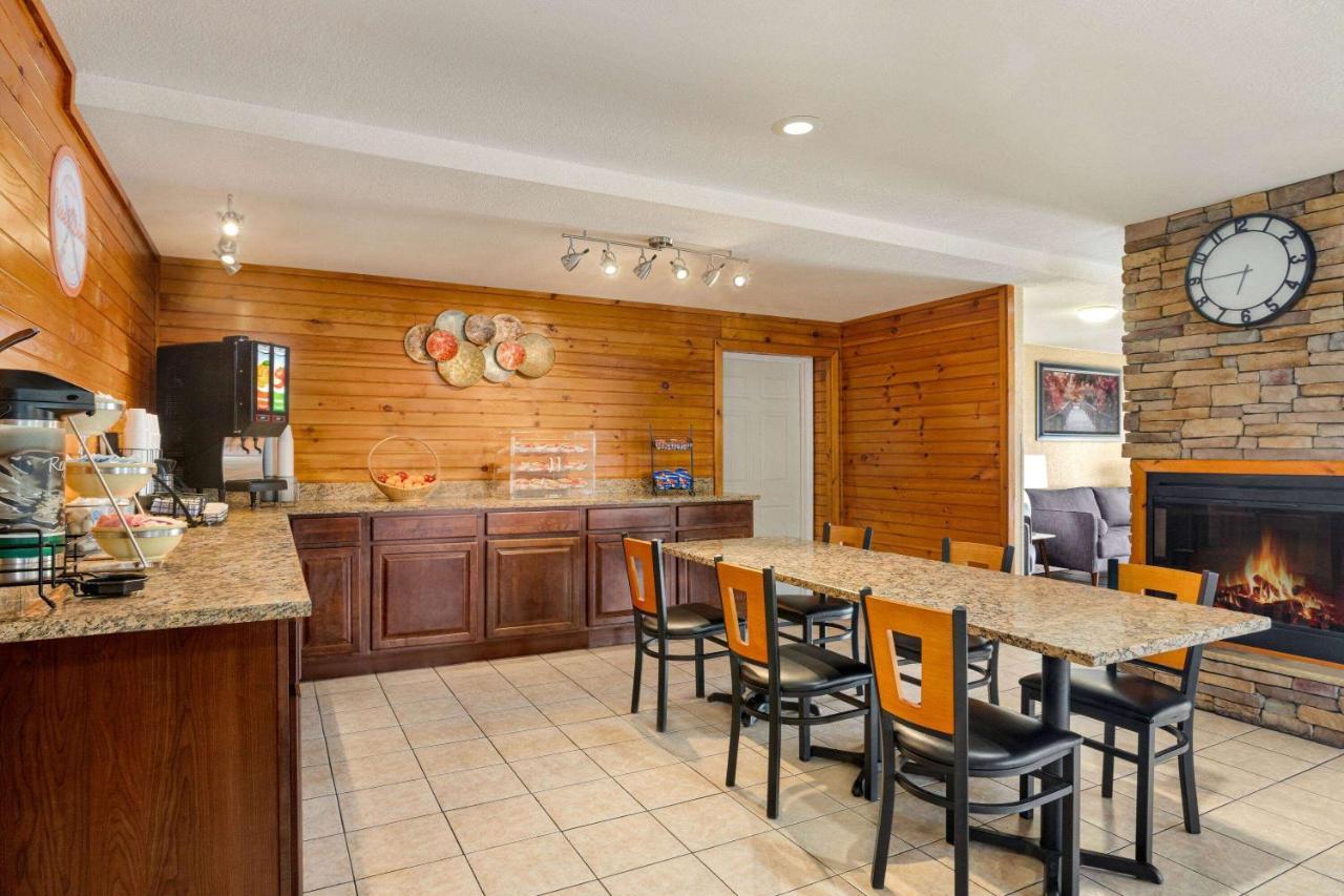 Howard Johnson By Wyndham Pigeon Forge Ngoại thất bức ảnh