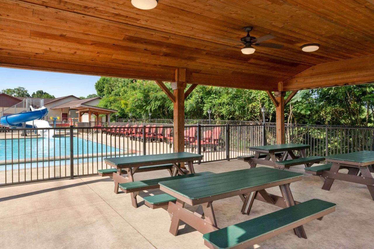 Howard Johnson By Wyndham Pigeon Forge Ngoại thất bức ảnh
