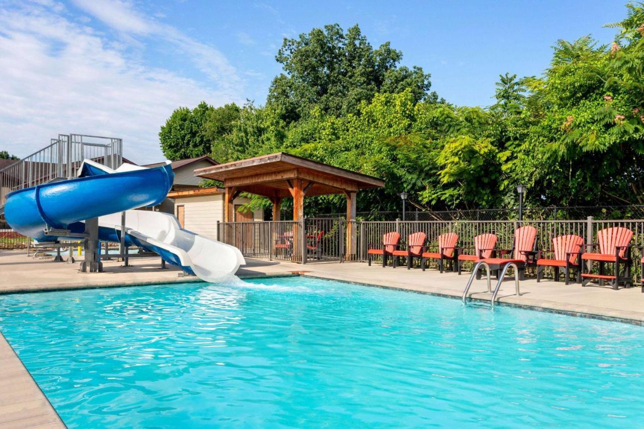 Howard Johnson By Wyndham Pigeon Forge Ngoại thất bức ảnh