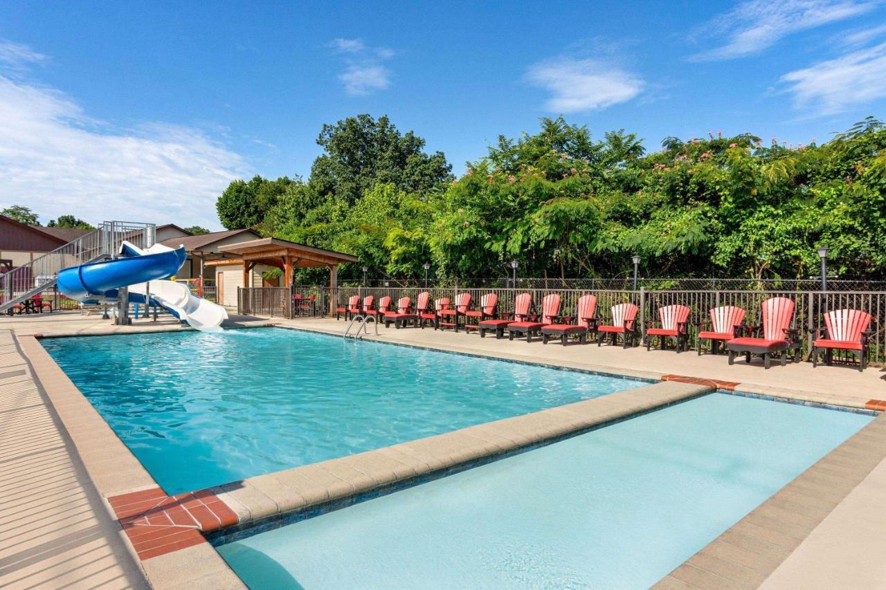 Howard Johnson By Wyndham Pigeon Forge Ngoại thất bức ảnh