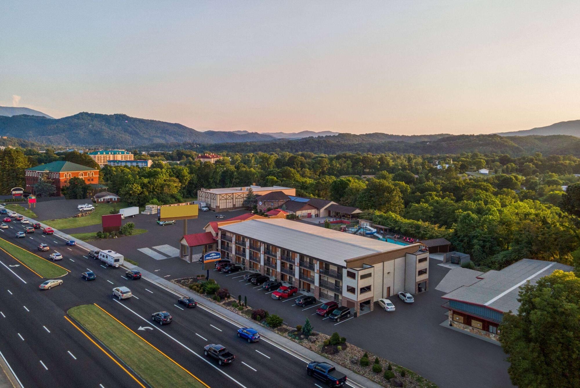 Howard Johnson By Wyndham Pigeon Forge Ngoại thất bức ảnh
