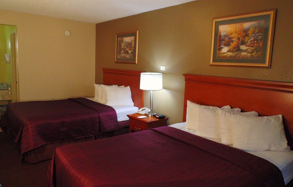 Howard Johnson By Wyndham Pigeon Forge Ngoại thất bức ảnh